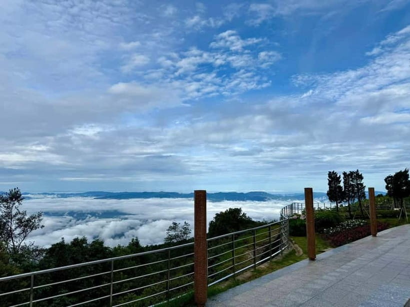 Chiang Mai: Doi Inthanon Park & 2 Hrs Trekking Pha Dok Siew - Mae Klang Luang and a cup of Karen coffee