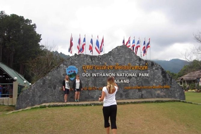CHIANG MAI: Doi Inthanon-Trekking Pha Dok Seaw-Waterfall-Lunch - Thailand’s highest point, with realistic expectations