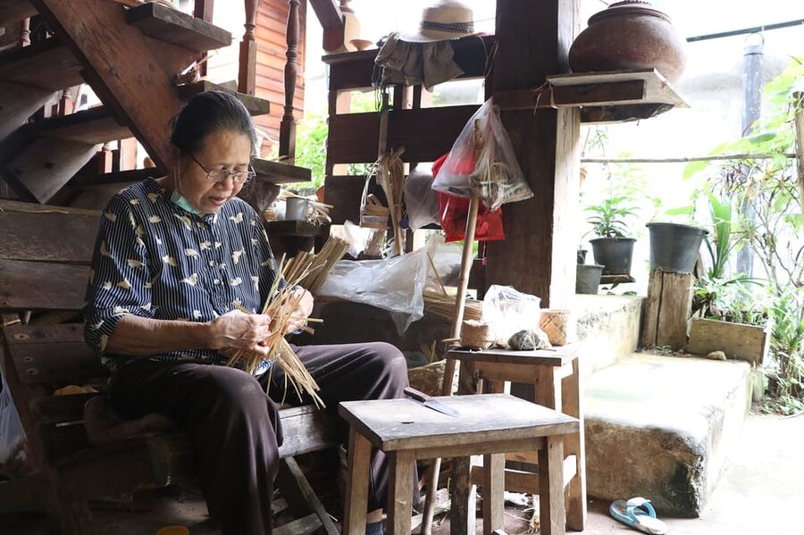 Chiang Mai: Gibbons, Trekking & Mae Kampong Small Group Tour - Key points to know before you book