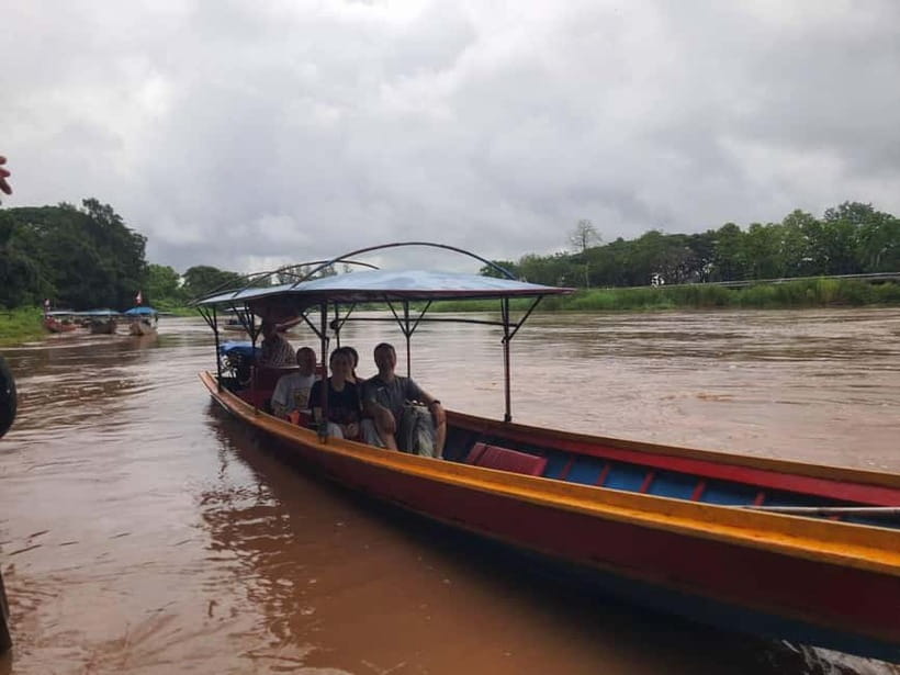 Chiang Rai Trek:Jungle Hike, Bamboo-Cooked Lunch & Boat Ride - A river ride before the trail