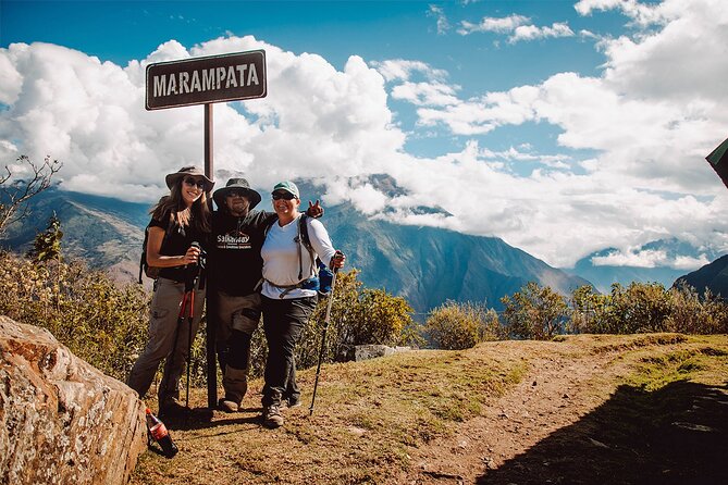 Classic Choquequirao Trek – 5 Days / 4 Nights - Day one: Capuliyoc, Chiquisca, and the first canyon descent