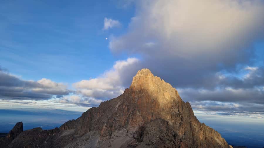 Conquer Mount Kenya: Mt Kenya Trekking via Chogoria 4-5 days - Why the Chogoria route makes Mount Kenya special