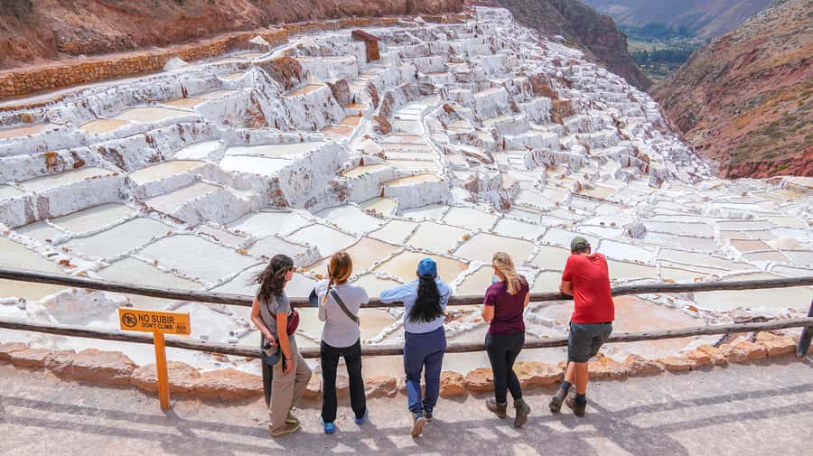 Cusco: 4-Day Lares Trek to Machu Picchu with Panoramic Train - Day 1: Calca, Lares hot springs, and the Blue Lagoon
