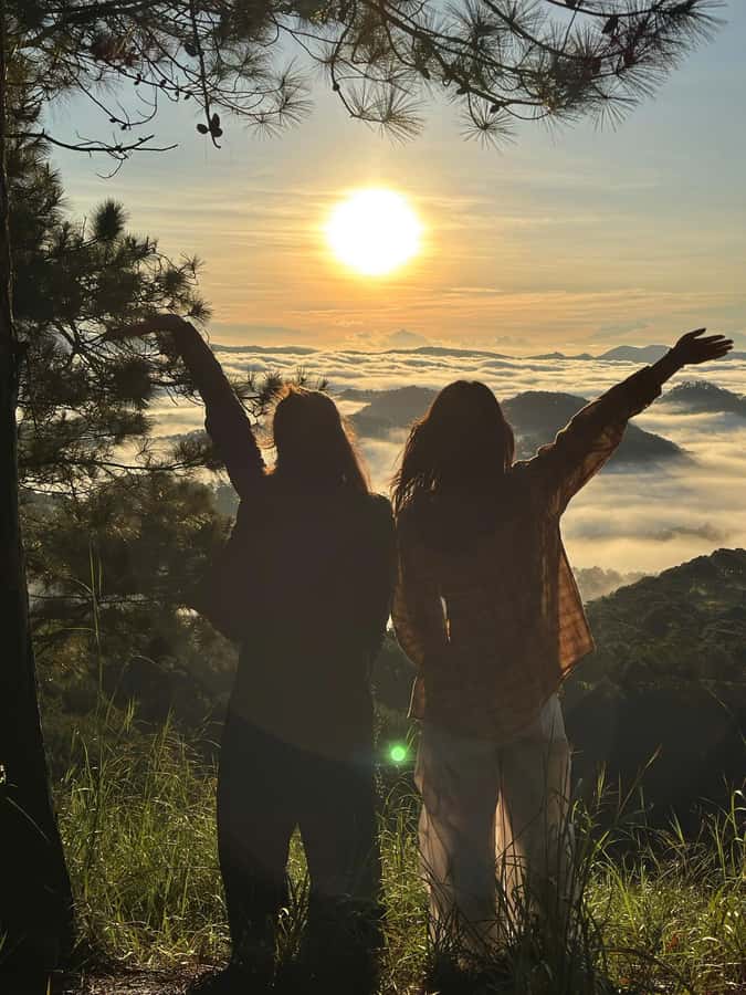 Dalat: Sunrise Trekking and Cloud Hunting experience - Sunrise above Tuyen Lam Lake