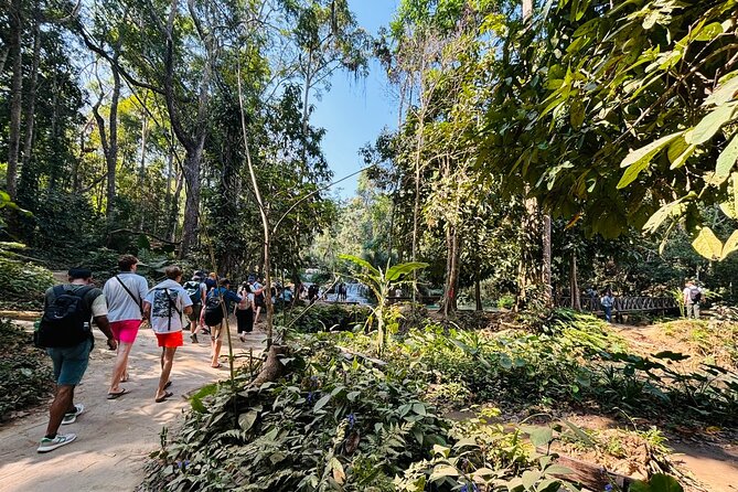 Day Trek to Kuangsi Waterfall and Bear Sanctuary - Luang Prabang full day tour - Why take the trail to Kuang Si Falls?