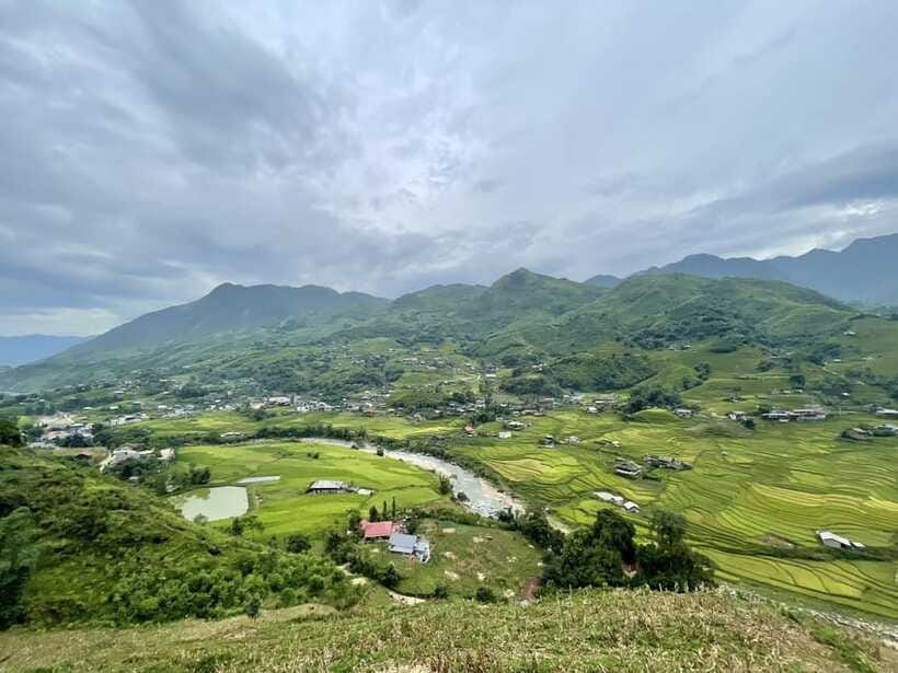 Easy Trek in Sapa mountain : Y Linh Ho - Lao Chai - Ta Van - Lunch by the village with a local family