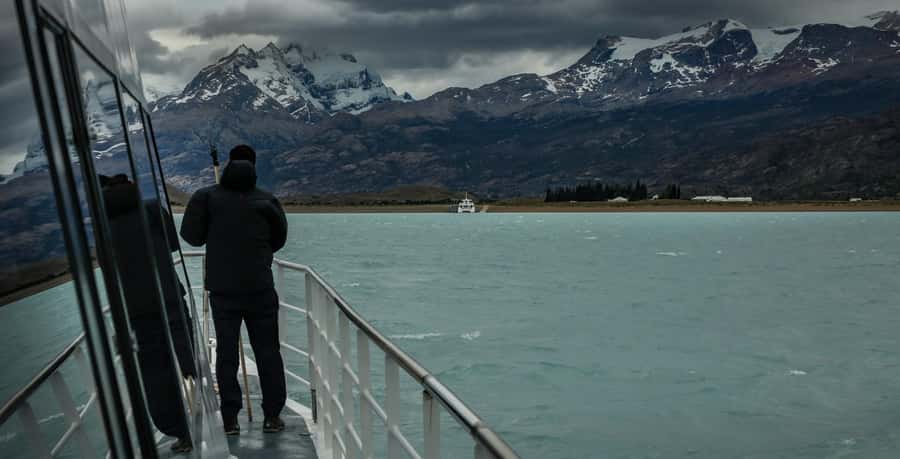 El Calafate: Glacier Cruise & Trekking at Estancia Cristina - A full day from El Calafate to Lago Argentino