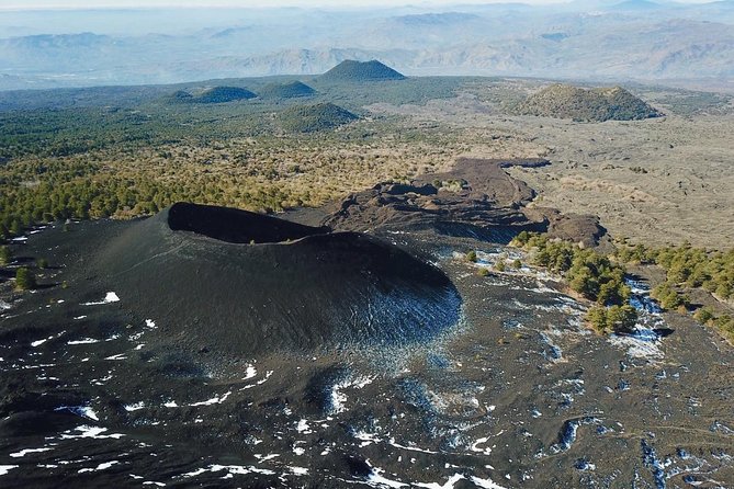 Etna Grantour - 4x4 & trekking - Private tour with lunch included - Walking across Mount Etna in the morning