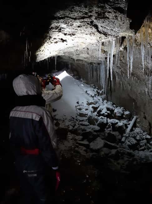 Etna: Jeep excursion and trekking suitable for everyone. Shoes and jacket provided free of charge. - Who will get the most from this four-hour format