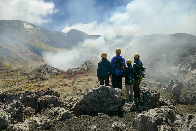 Etna: Trekking to the summit craters at 3,340 meters - Why the volcanological guide matters