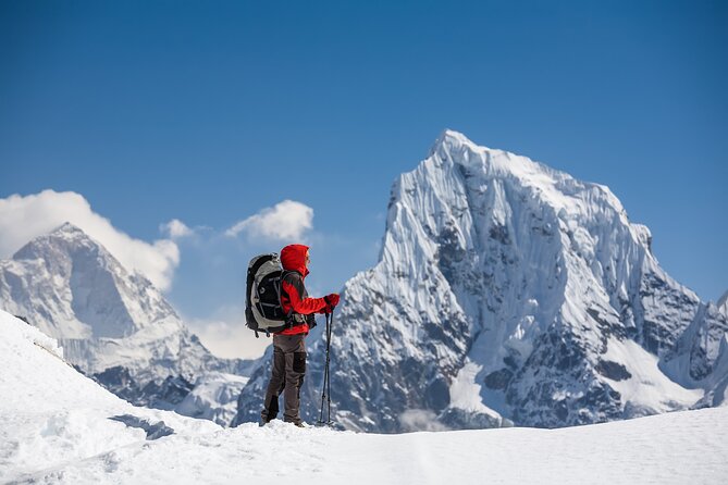 Everest Base Camp Luxury Lodge Trek - Thukla Pass and the memorials near Lobuche