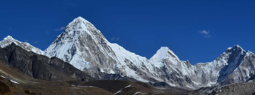 Everest Base Camp Short Trek- 12 Days - Namche Bazaar, the first big climb