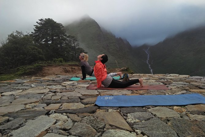 Everest Base Camp Yoga Trek - 15 Days - Day 11: Kala Patthar Sunrise