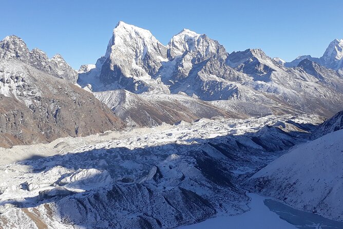 Everest Gokyo Lake Trek - Day 6: The Ngozumpa Glacier and First Gokyo Lakes