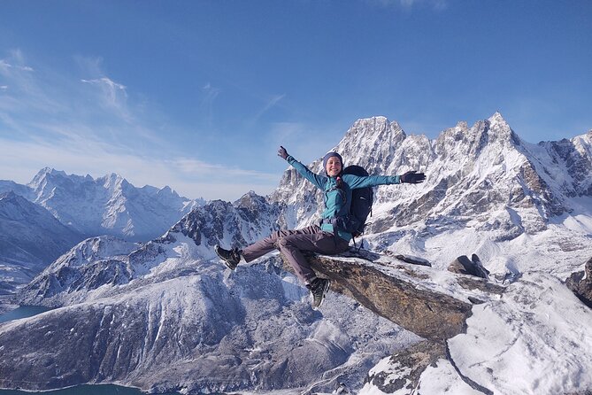 Everest Gokyo Valley Trek - 12 days - Day 1: Kathmandu to Lukla, then the walk to Phakding