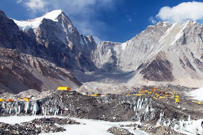 Everest Three Pass Trek 18 Days - Kathmandu to Lukla, the dramatic start