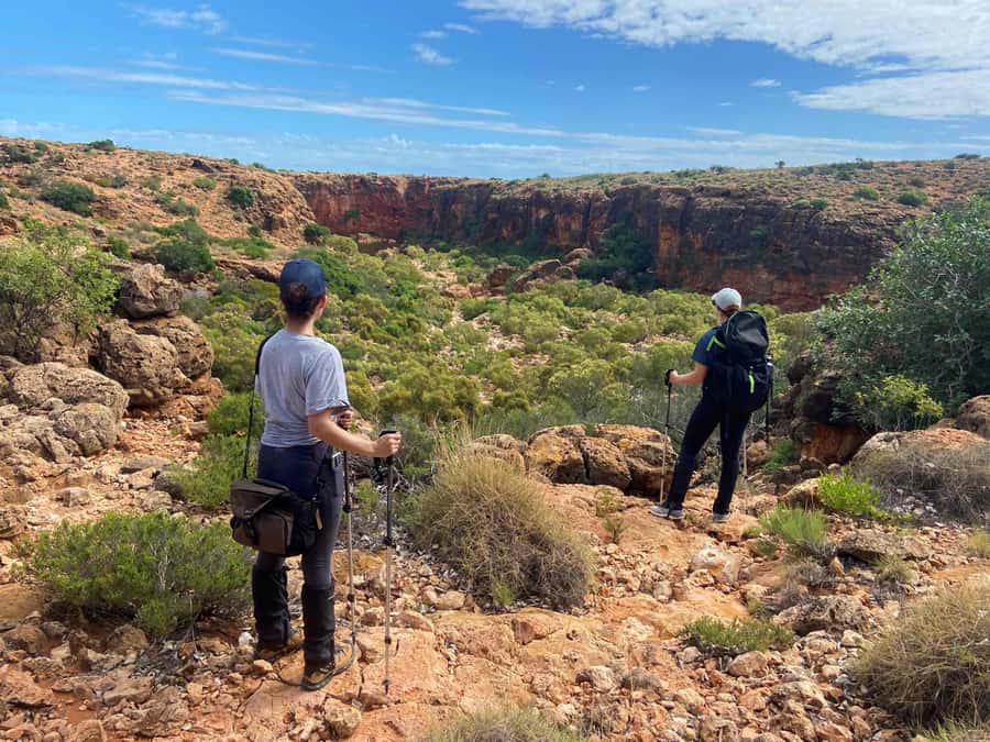 Exmouth: Cape Range Explorer One-Day Trekking Adventure - The 4 to 6 km canyon walk