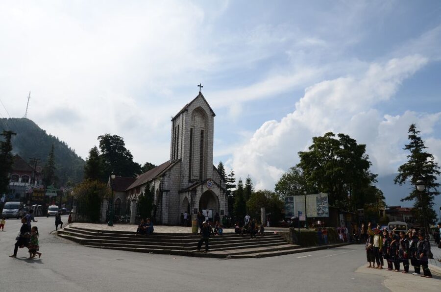 Explore Sa Pa with Overnight Train & Sleeper Bus & Trekking - Ma Tra and Ta Phin, a quieter morning walk