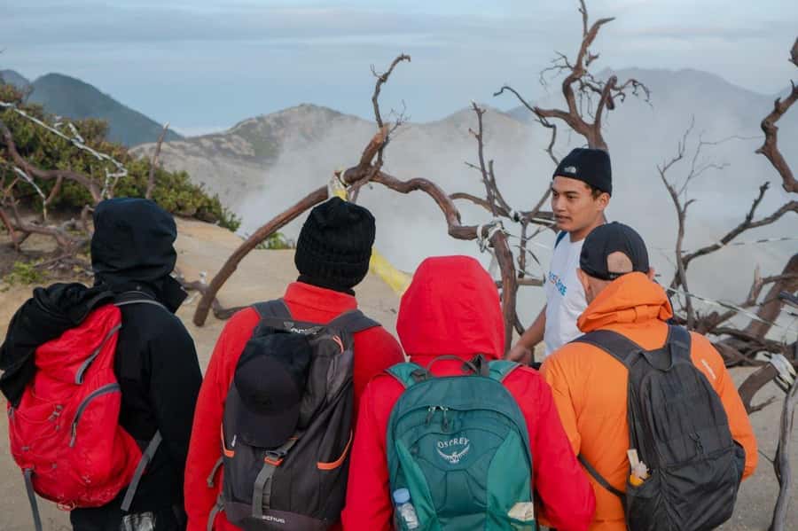 From Banyuwangi: Day Trip to Ijen Volcano with Guided Trek - The 2 a.m. road to Ijen