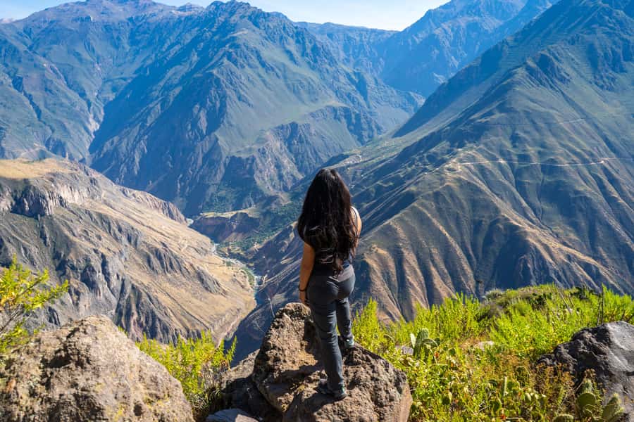 FROM CABANACONDE: 2 DAY COLCA TREK START AT 8:30 IN THE MORNING - San Miguel begins a serious six-hour walk
