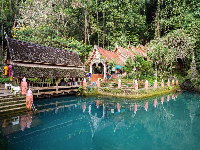 From Chiang Mai: Chiang Dao Cave Trekking Full-Day Tour - A local market and a proper northern Thai lunch