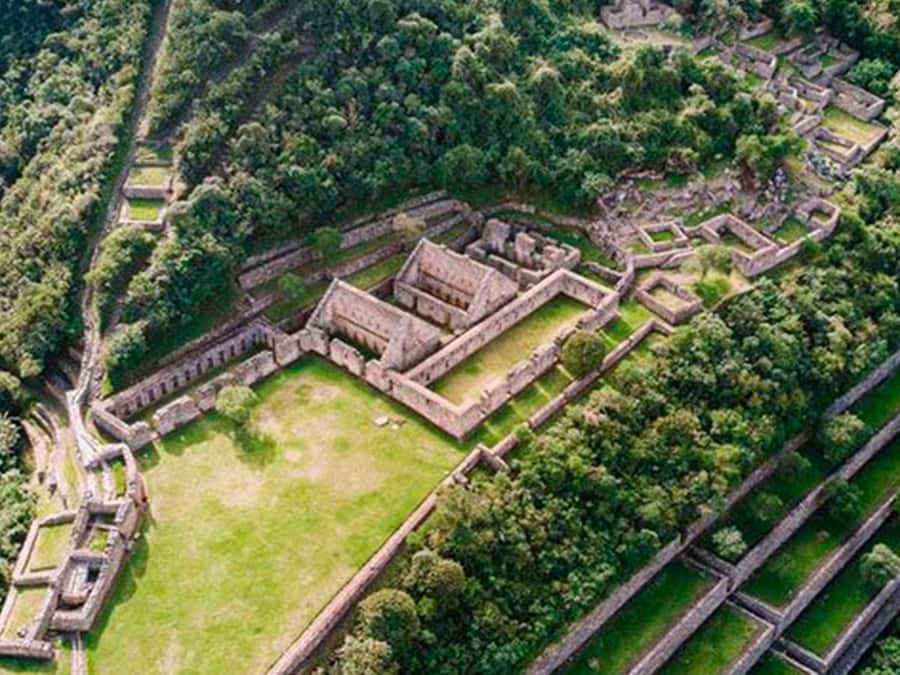 From Cusco: 4-Day Choquequirao Trek - All included - Day 1: Cusco to Cachora and down to Chiquisca