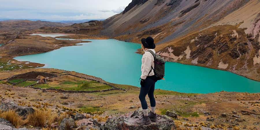 From Cusco: 7 Lakes Ausangate Trek with Breakfast and Lunch - Hiking toward the seven lakes