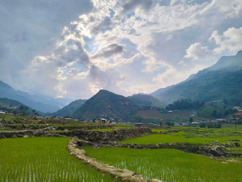From Ha Giang Trekking Day Trip With Local Guide - The long descent to Ban Tha