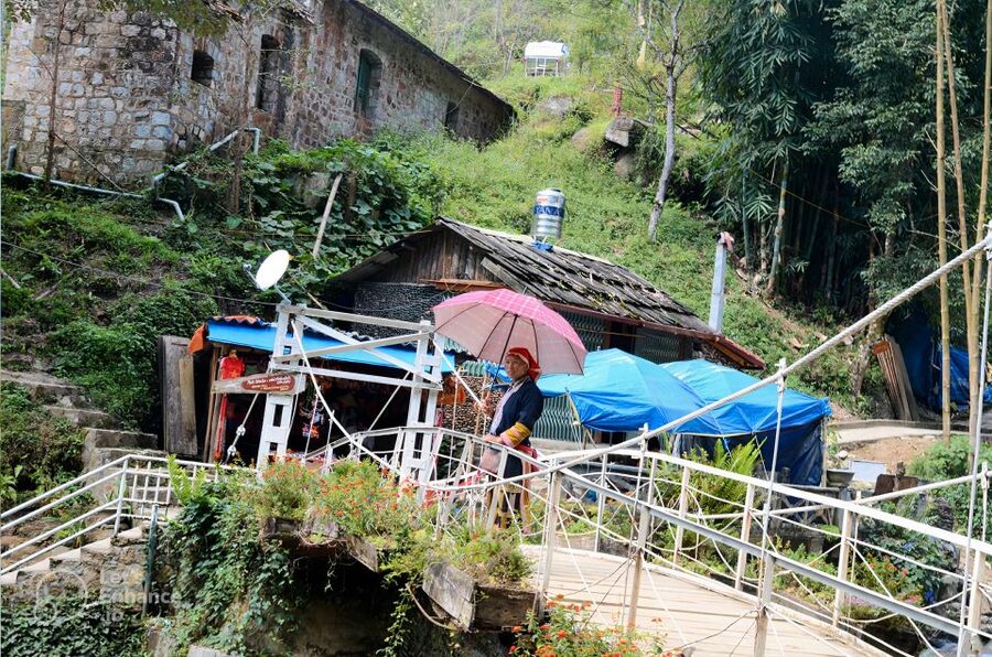 From Hanoi: 2-Day Sapa-Fansipan Peak & Trek & Ha Giang Bus - Fansipan by cable car and 600 summit steps