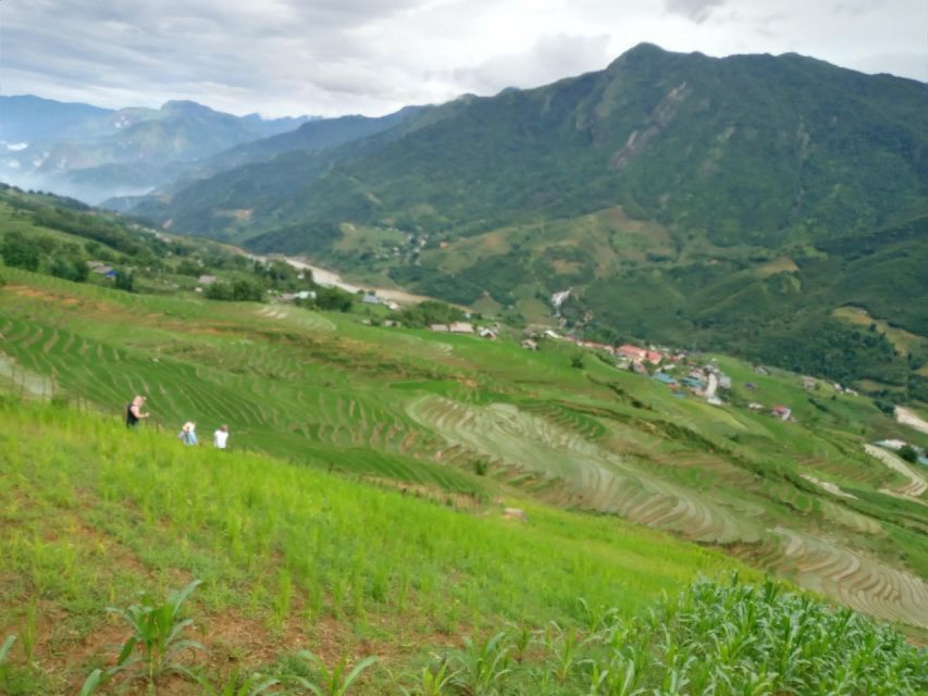 From Hanoi: 2-Day Sapa Trekking Trip with Homestay & Meals - Choosing your second-day route