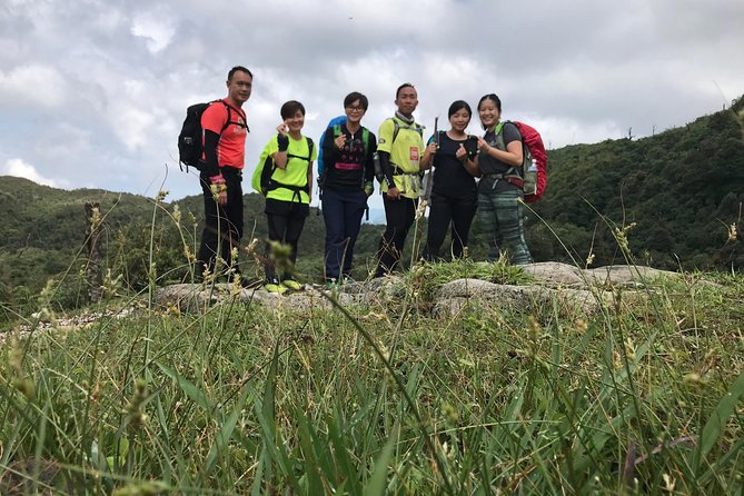 From Hanoi: 2 Days Luxury Sapa Trek & Fansipan Peak with Dcar - Lao Chai and Ta Van: what to clarify