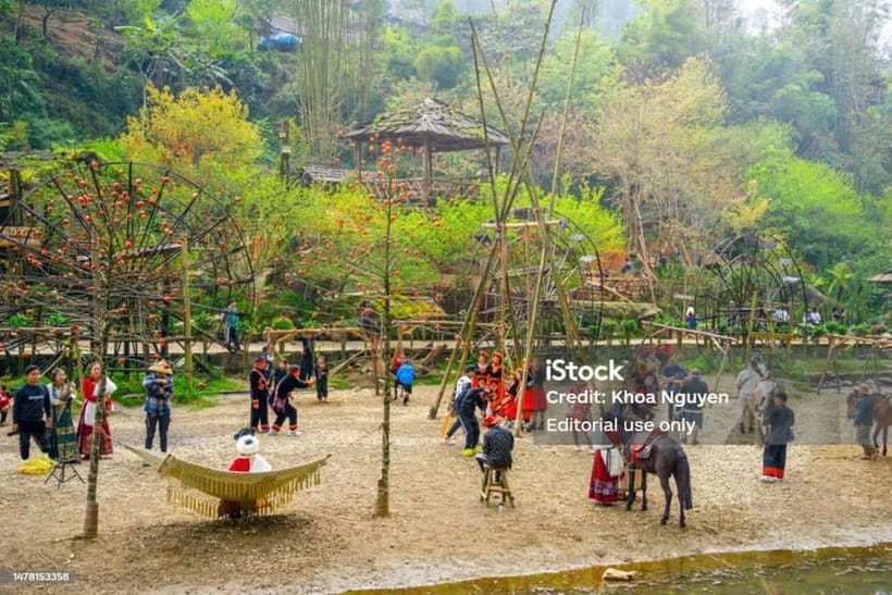 From Hanoi: 2-Days Sapa Trek Lao Chai/Cat Cat, Fansipan Peak - Guide support and communication