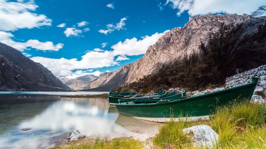 From Huaraz: Lake 69 Trek Day Tour - White Mountain Range - Llanganuco Valley and the park entrance