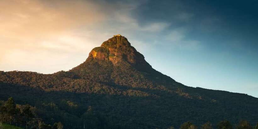 From Kandy: All Inclusive Adams Peak Epic Guided Hike - Leaving Kandy around 9 or 10 pm