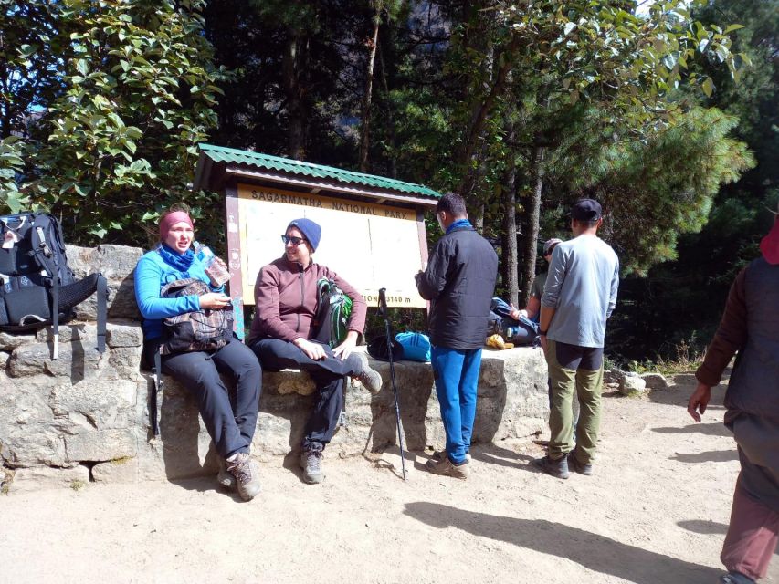From Kathmandu: 5-Day Everest View Trek - Standard or luxury: which option makes sense?