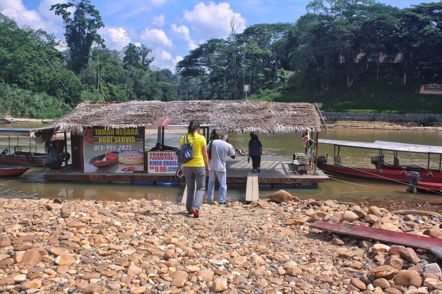 From Kuala Lumpur: Taman Negara National Park Trek Day Tour - What to pack for this particular day