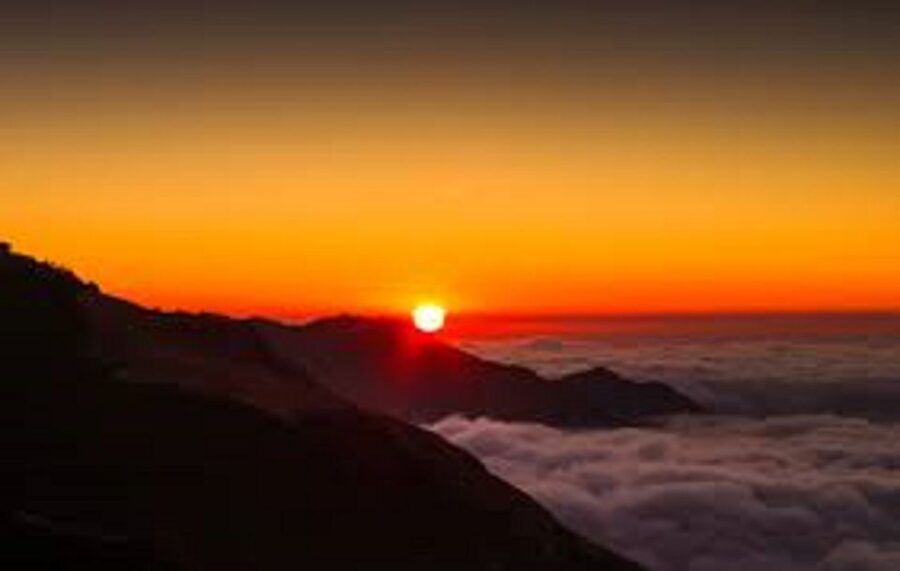 From Pokhara: 3 Day Amazing Ghandruk Poon Hill Trek - Best times, clothing, and preparation