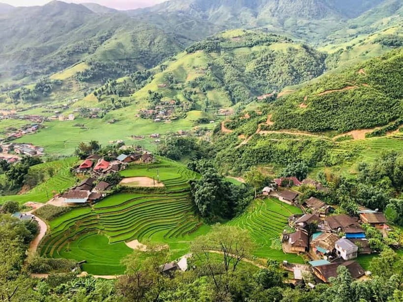 From Sapa : 1 Day Amazing Sapa Trek To Terrace rice field - Lunch in a local restaurant