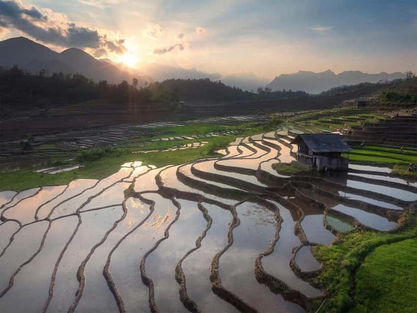From Sapa : 1 Day Amazing Sapa Trek To Terrace rice field - The trail conditions: beautiful, muddy, and sometimes steep