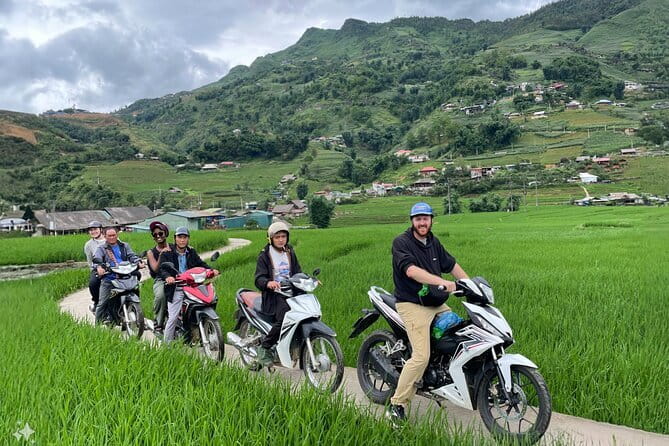 From Sapa: 2 Days 1 Night Trek Over Night At Homestay - Day two: Giang Ta Chai and the Red Dao villages