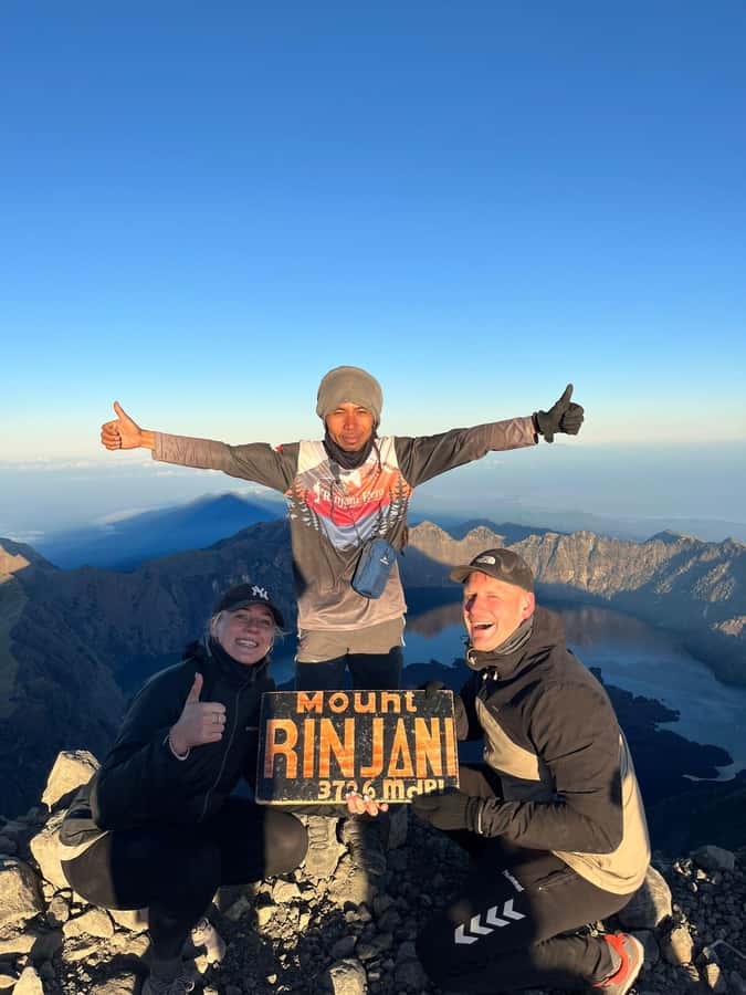 From Senaru: Mount Rinjani 2-Day Trek to Summit - Post 3 lunch and the final afternoon climb