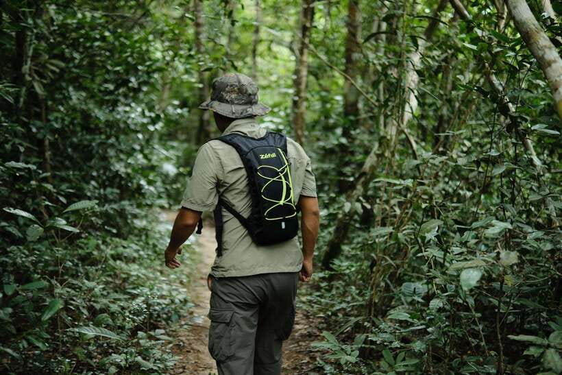 From Siem Reap: Phnom Kulen National Park Trekking Tour - Preah Ang Choub Pagoda starts the cultural side