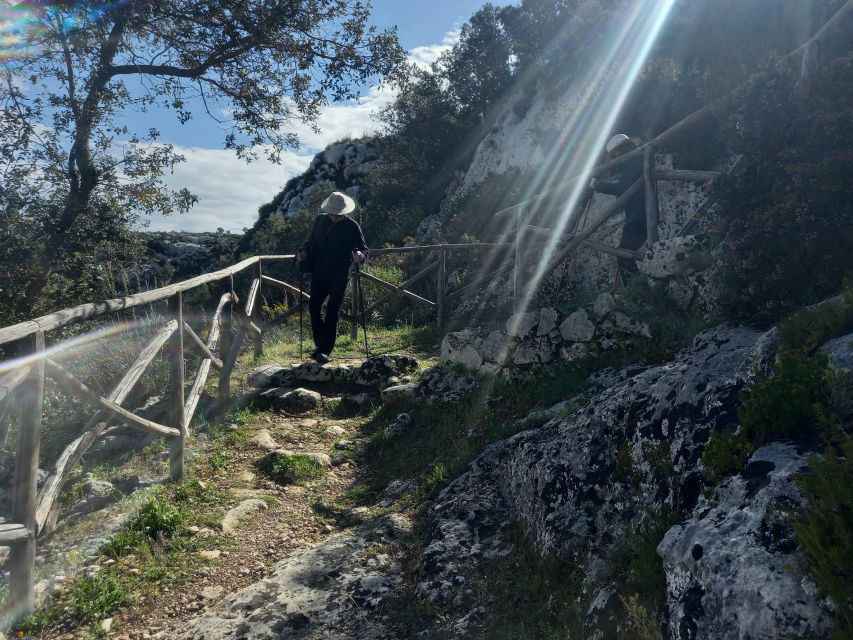 From Syracuse: Cavagrande Natural Reserve Guided Trek - Small-group value and what is included
