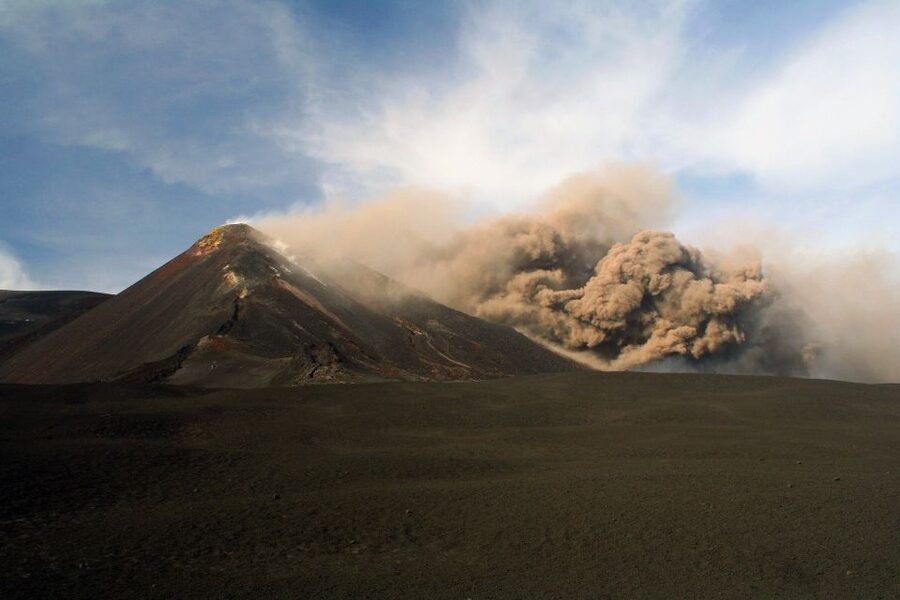 From Syracuse: Mount Etna Volcano Morning Trekking Tour - Rifugio Sapienza and the 2,000-meter starting point