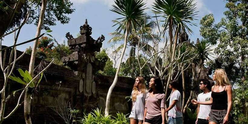 From Ubud: 3-Hour Tropical Trek and Taro Village Tour - Starting with hotel pickup and the ride to Taro