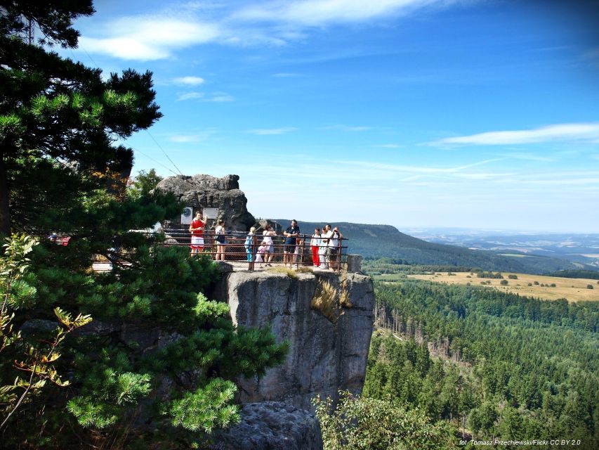 From Wroclaw: Full-Day Stolowe Mountains Trekking Tour - The rocky city of Szczeliniec Wielki
