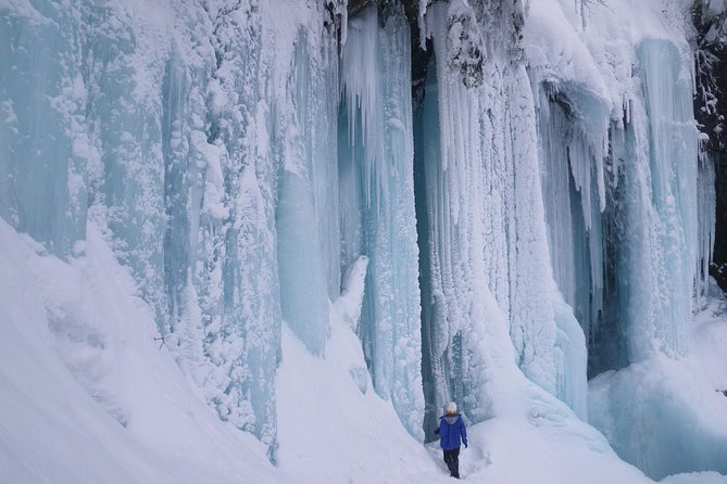 Frozen fall trekking - Starting near Hida-Osaka Station