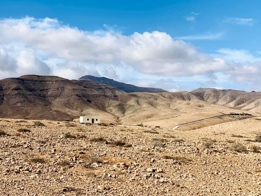 Fuerteventura: Guided Trekking Tour with Island Goats - What to wear and pack