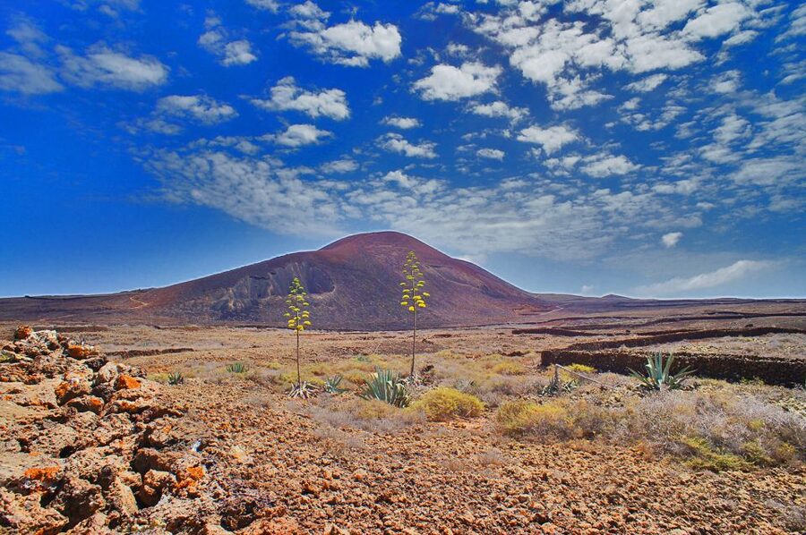 Fuerteventura: Trekking Tour Through the North of the Island - Looking across Lanzarote from the crater rim