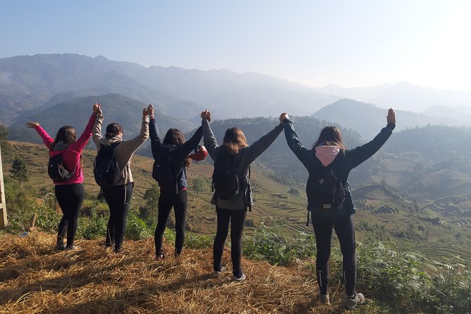 Full Day Private Trekking Mu Cang Chai - 8:30 am: Hau De village and the rural side of the route
